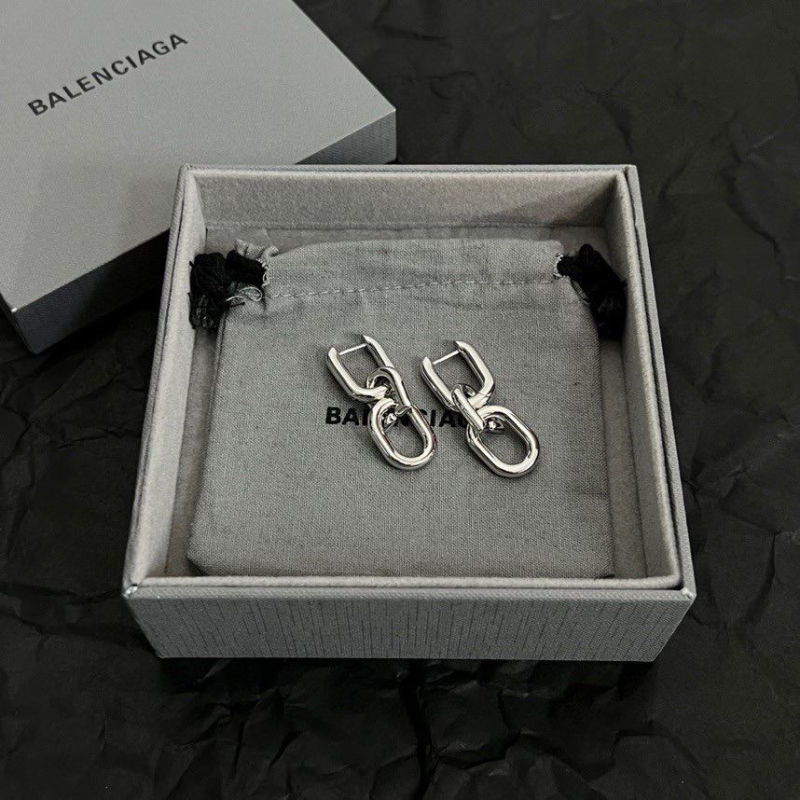 Ba1en*iaga earrings